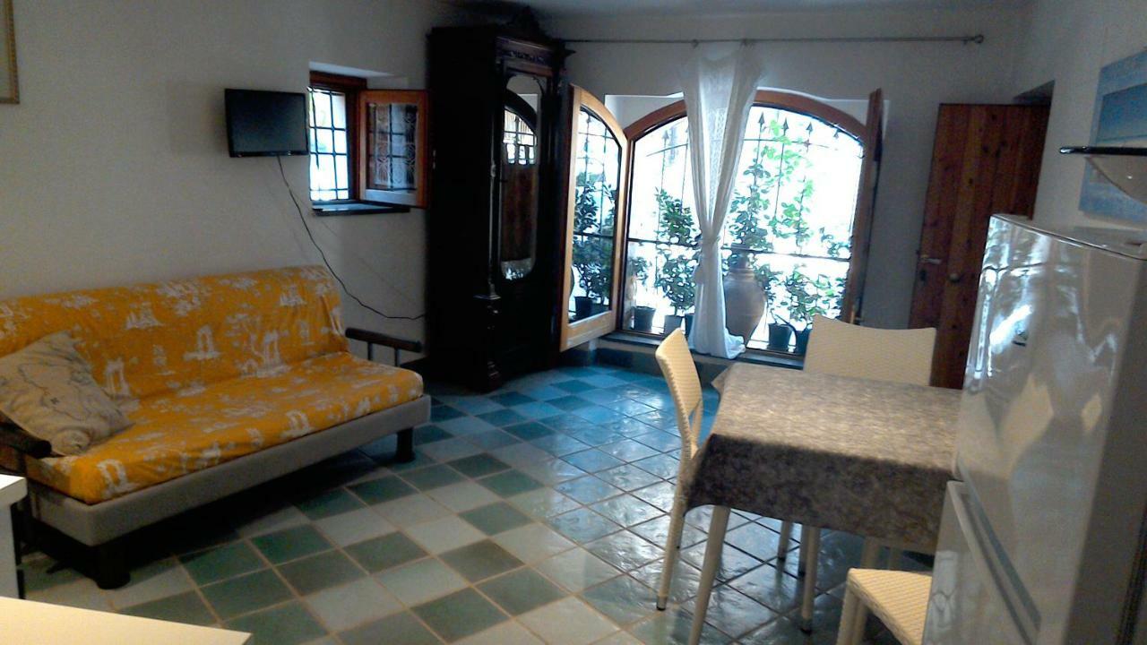 Le Stanze Di Mamma Pia Apartment Casal Velino Exterior photo