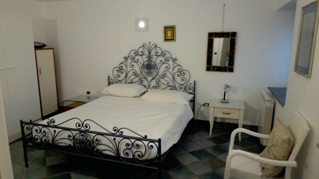 Le Stanze Di Mamma Pia Apartment Casal Velino Exterior photo